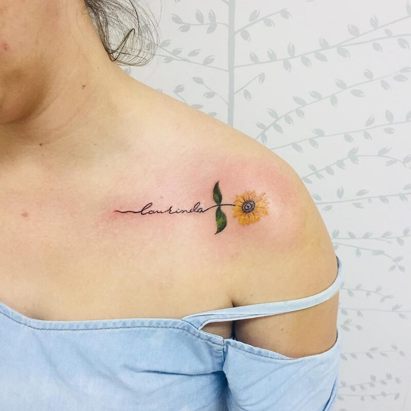 Featured image of post Frases De Girassol Para Tatuagem Voc pode acrescentar broches ou at pedrarias em seu buqu de noiva com as tradicionais rosas vermelhas juntamente com o girassol deixam o buqu ainda mais especial